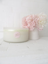 Load image into Gallery viewer, Luxury Cake Candle Lemon & Lime Popsicle