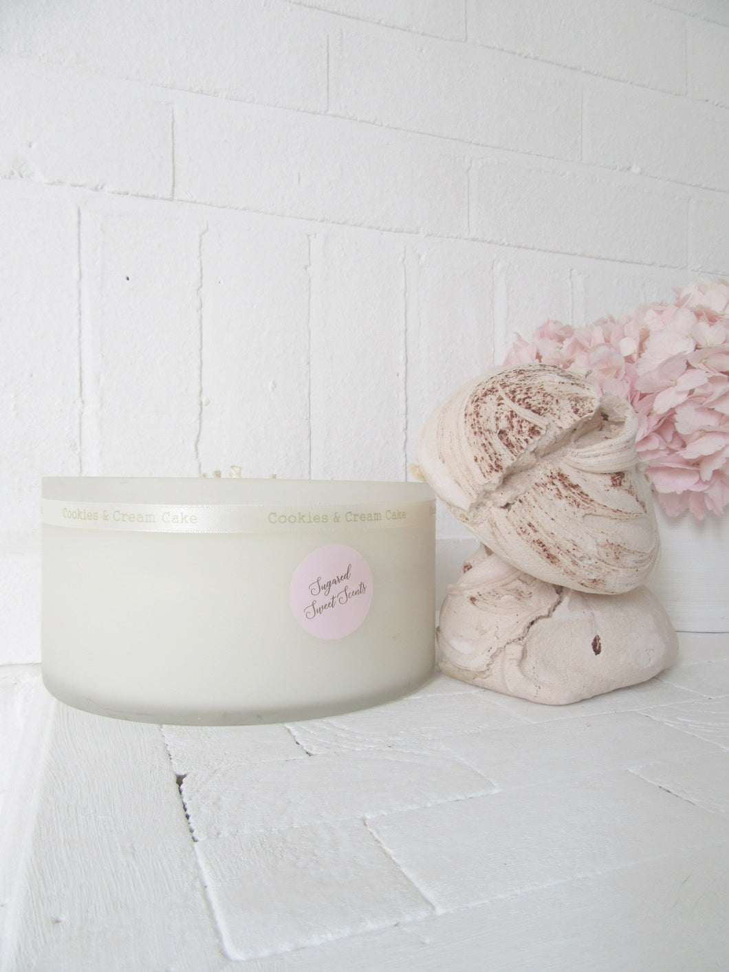 Luxury Cake Candle Cookies & Cream Cake