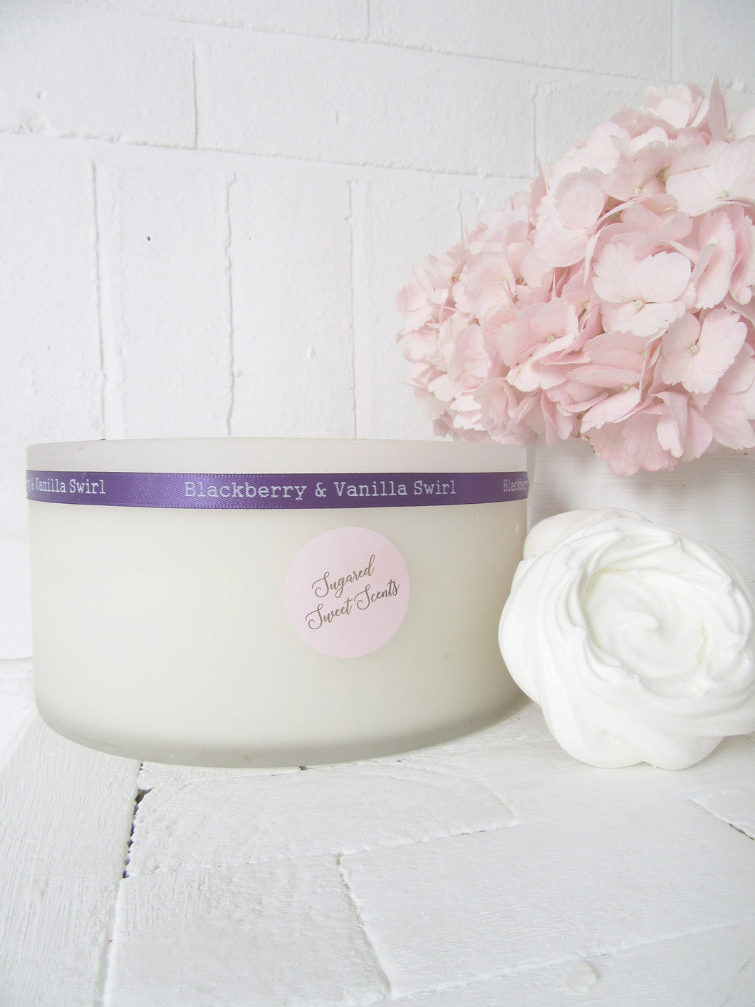 Luxury Cake Candle Blackberry & Vanilla Swirl